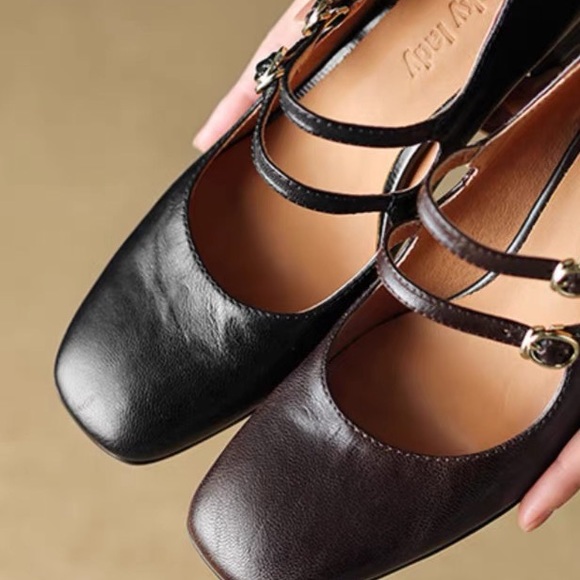 Dark brown / black Mary Jane heels - Picture 8 of 8